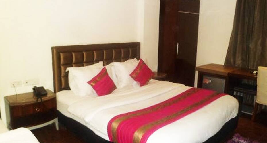 Victoria Deluxe Hotel, New Delhi 1